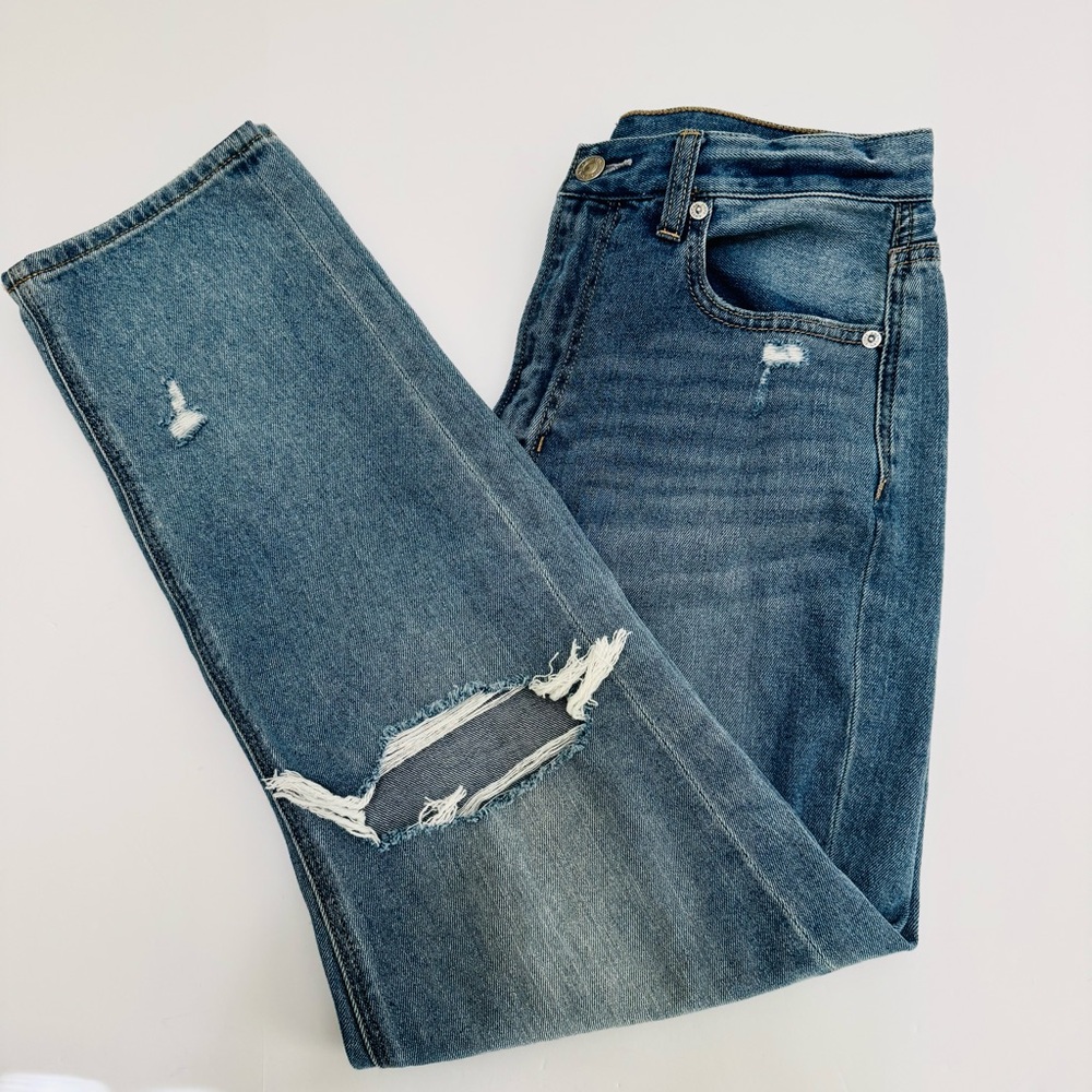 American Eagle Mom Jean Size 8 Regular Distressed Ripped Knees - Picture 13 of 16